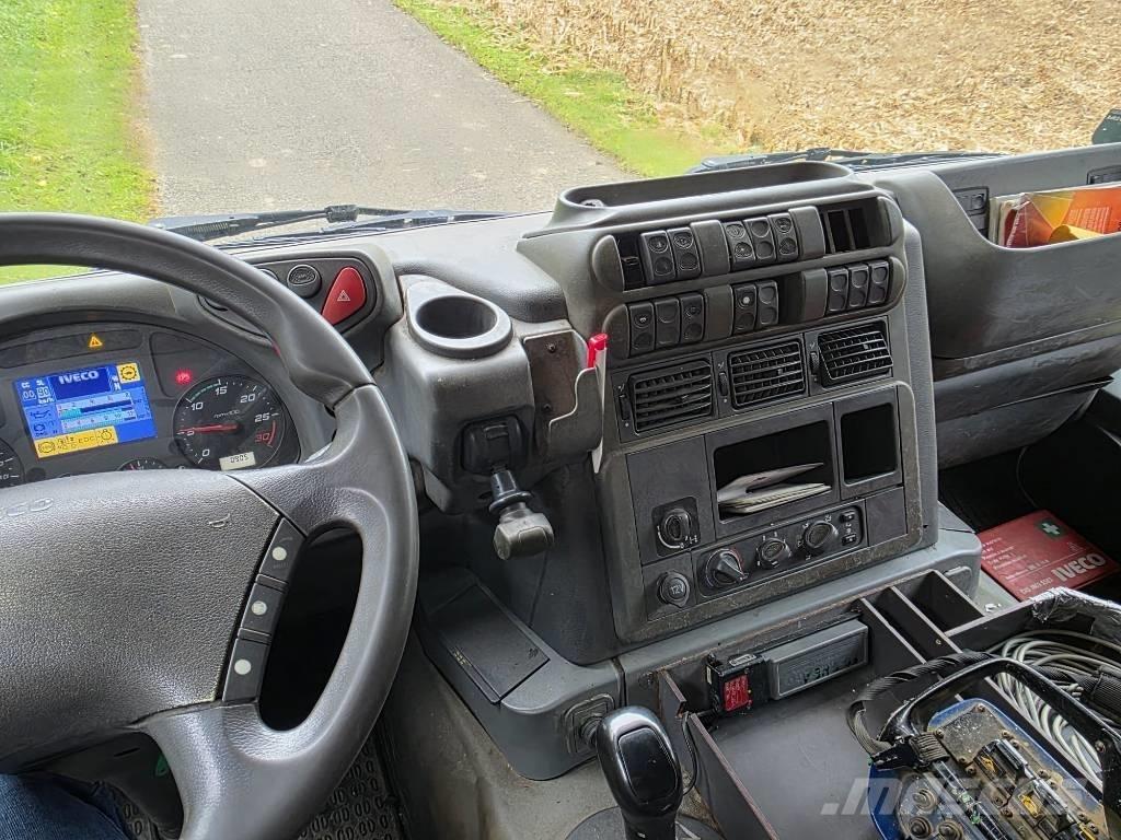 Iveco Stralis AD 420+ Platós / Ponyvás teherautók