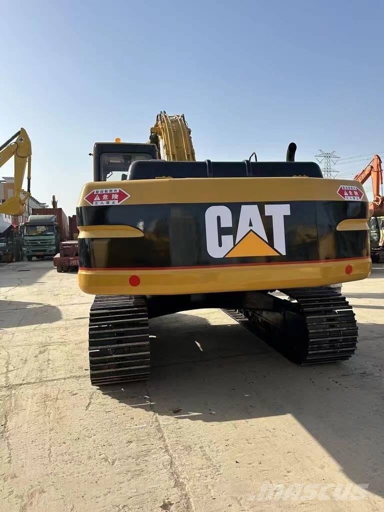 CAT 325 B L Lánctalpas kotrók