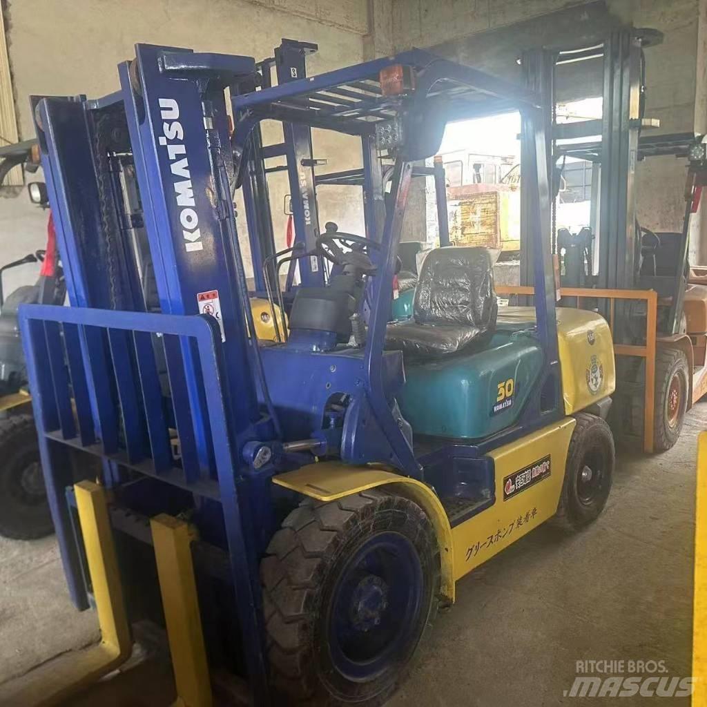 Komatsu F30T Dízel targoncák
