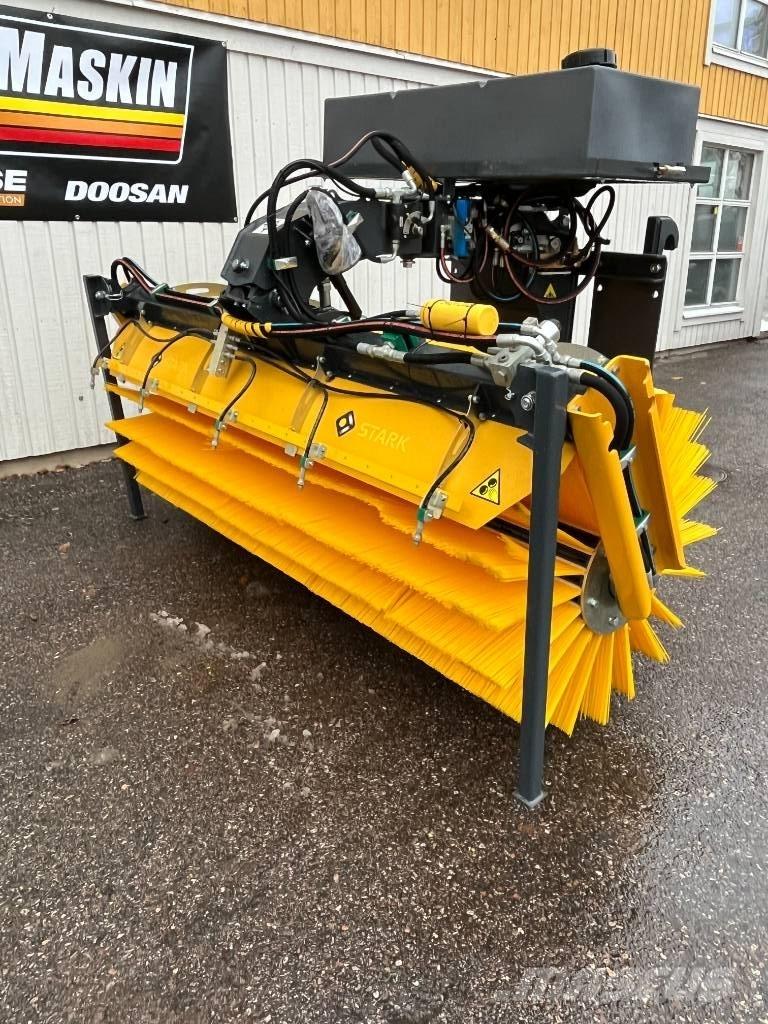 Stark RSW 2500C-BM Gumikerekes homlokrakodók