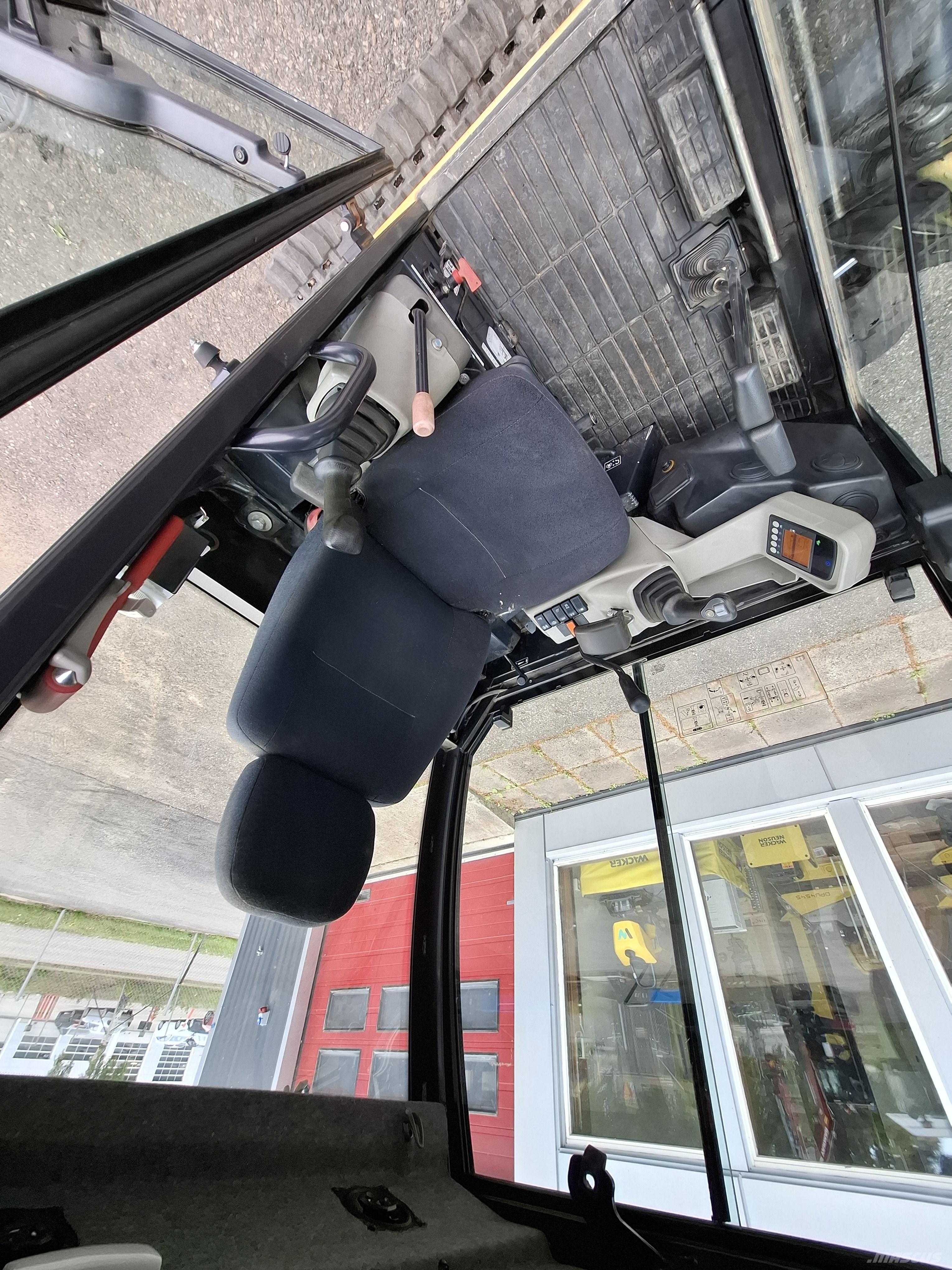 Yanmar SV 18 Mini kotrók < 7t
