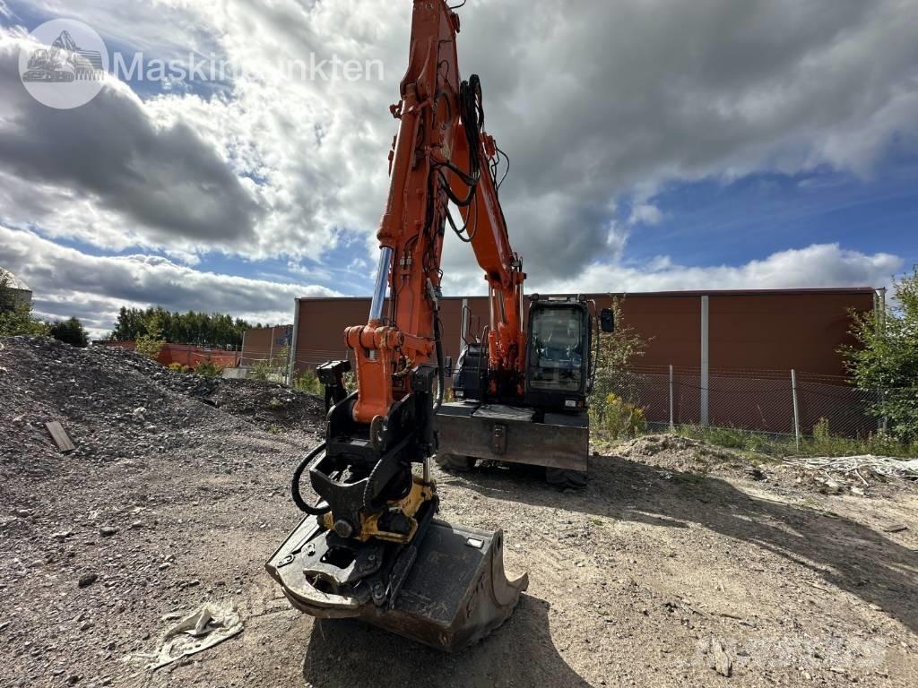 Hitachi ZX 140 W-5B Gumikerekes kotrók