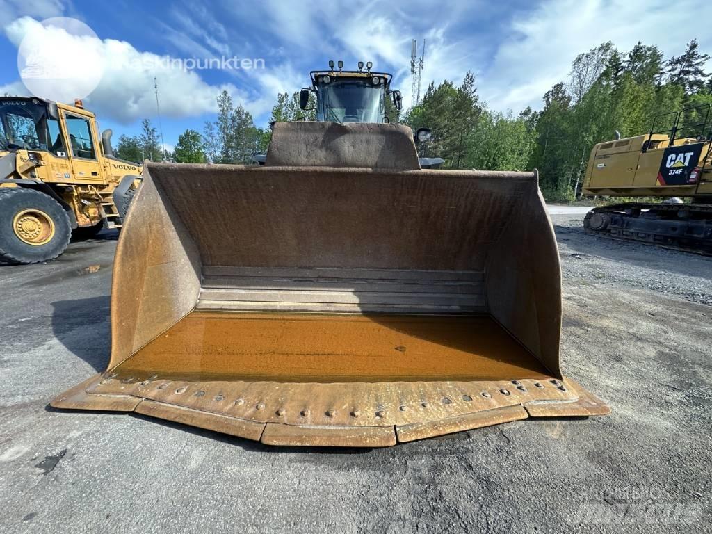 CAT 980 M Gumikerekes homlokrakodók
