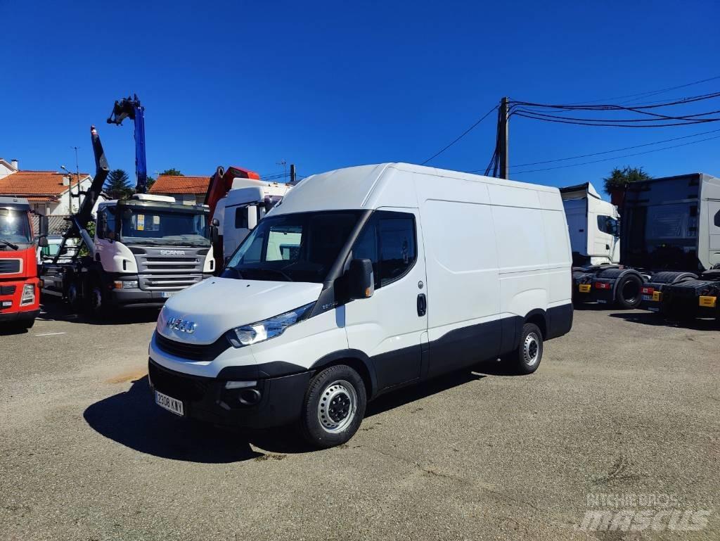 Iveco Daily 35 S 14 Transporterek