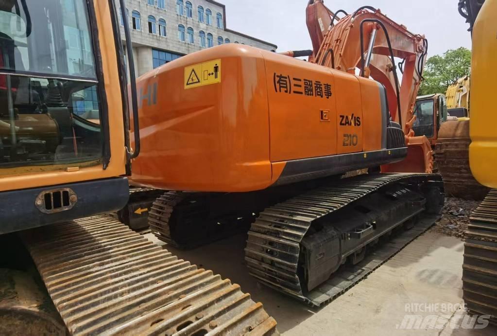 Hitachi ZX 210 Lánctalpas kotrók