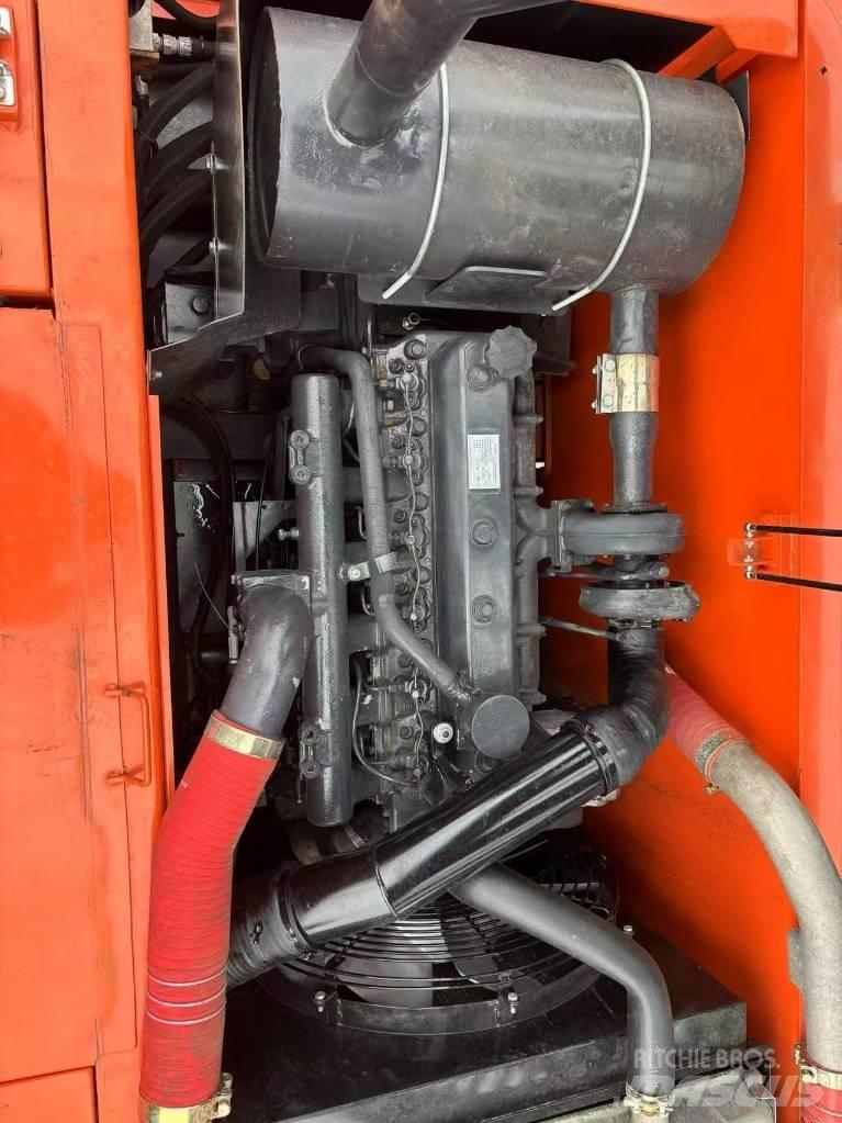 Doosan 225 LCA Lánctalpas kotrók