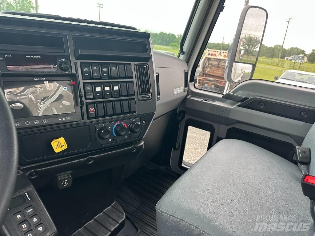 Mack MD7 Hulladék szállítók