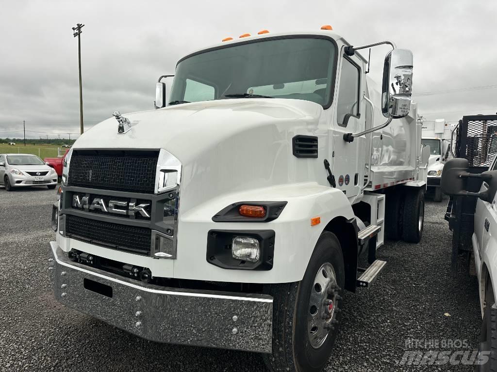 Mack MD7 Hulladék szállítók
