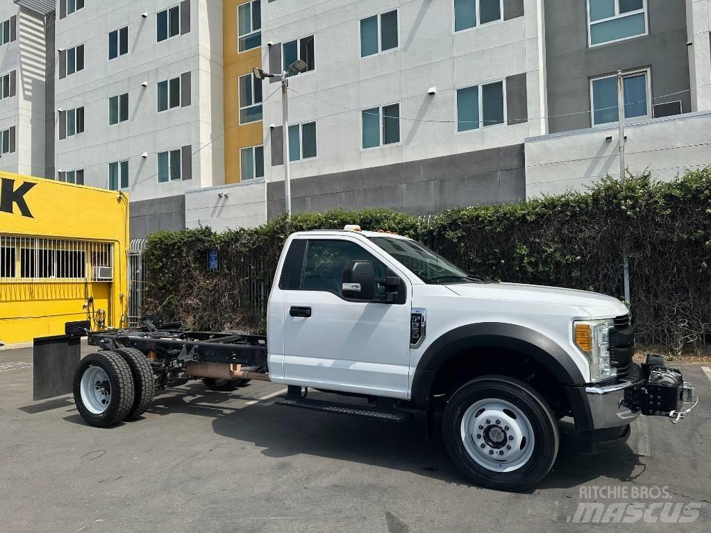 Ford F 550 Fülkés alváz