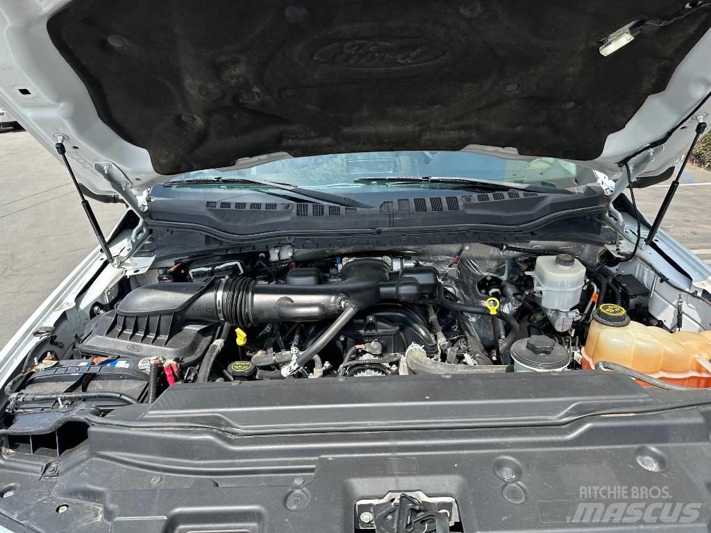 Ford F 550 Fülkés alváz
