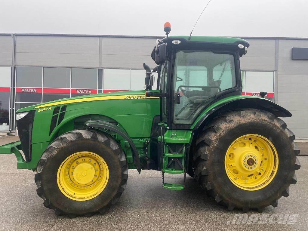 John Deere 8310 R Traktorok