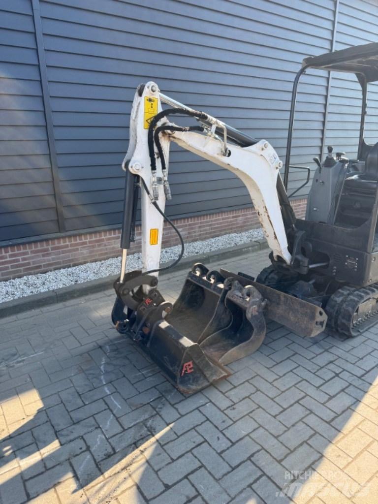 Bobcat E 17 Mini kotrók < 7t