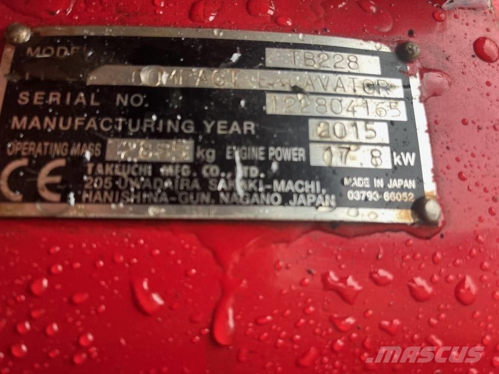 Takeuchi TB 228 Mini kotrók < 7t