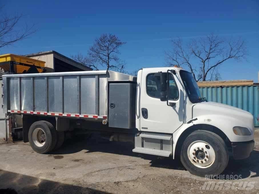 Freightliner M2 Billenő teherautók