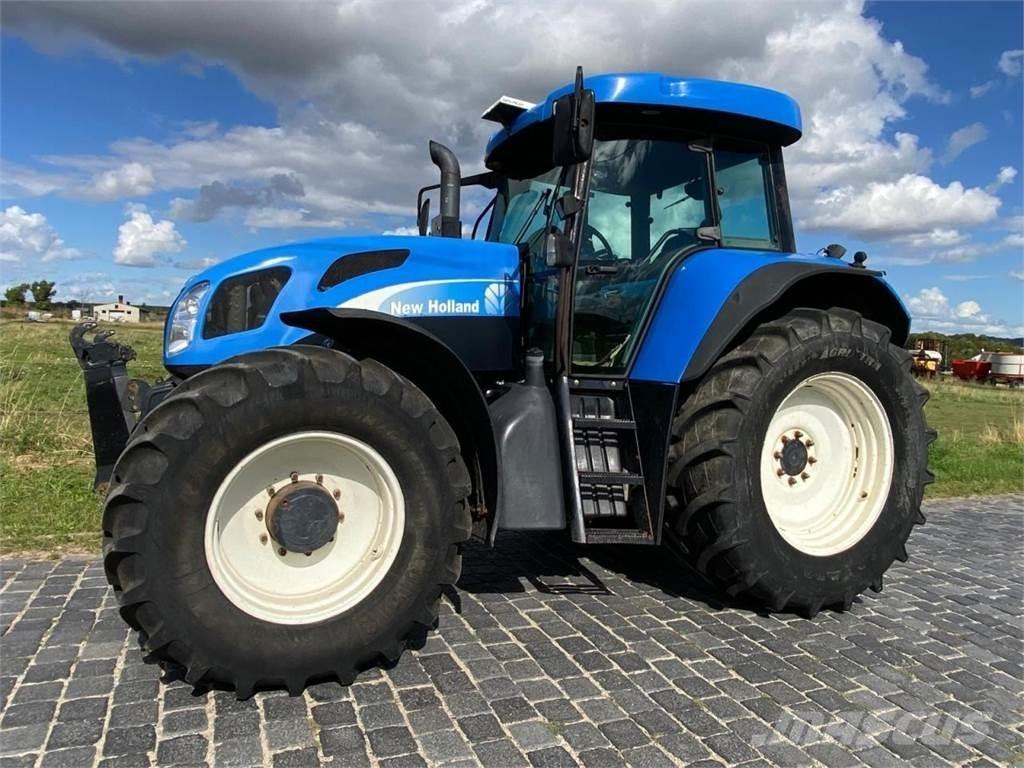 New Holland T 7055 Traktorok
