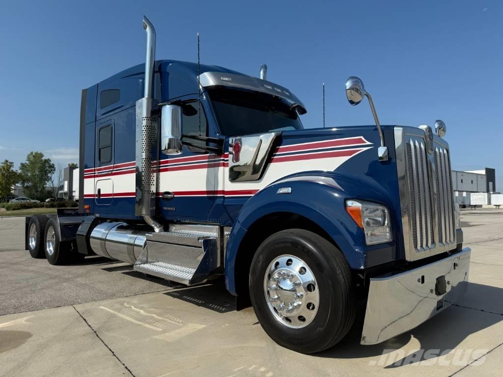 Kenworth W 990 Nyergesvontatók