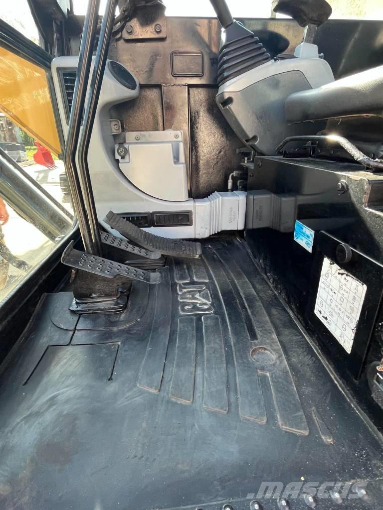 CAT 305.5 E2 Mini kotrók < 7t