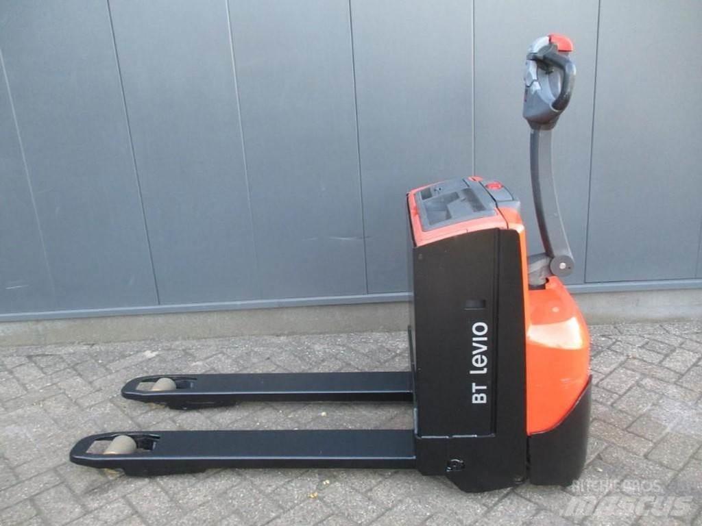 BT LWE 160 Alacsony emelőkocsi