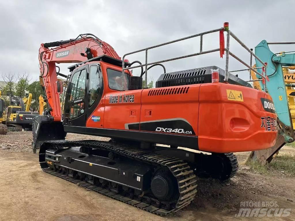 Doosan DX 340 LCA Lánctalpas kotrók