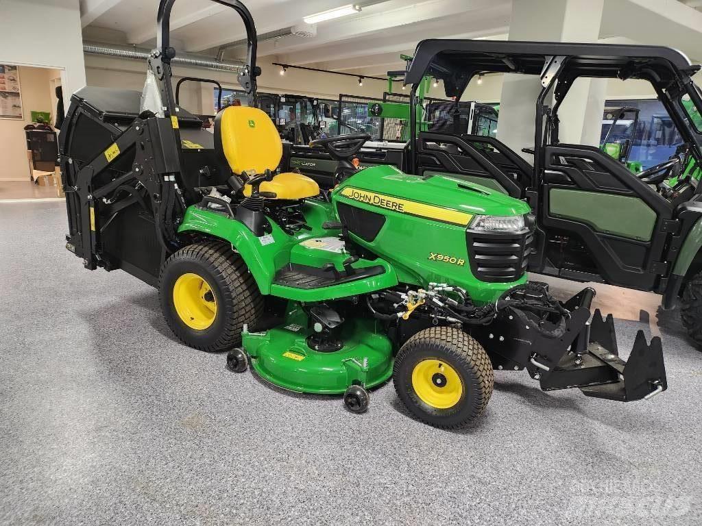 John Deere 950R Ráülős fűnyírók