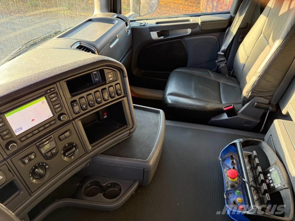 Scania G490 8x2 Multifunkciós teherautók