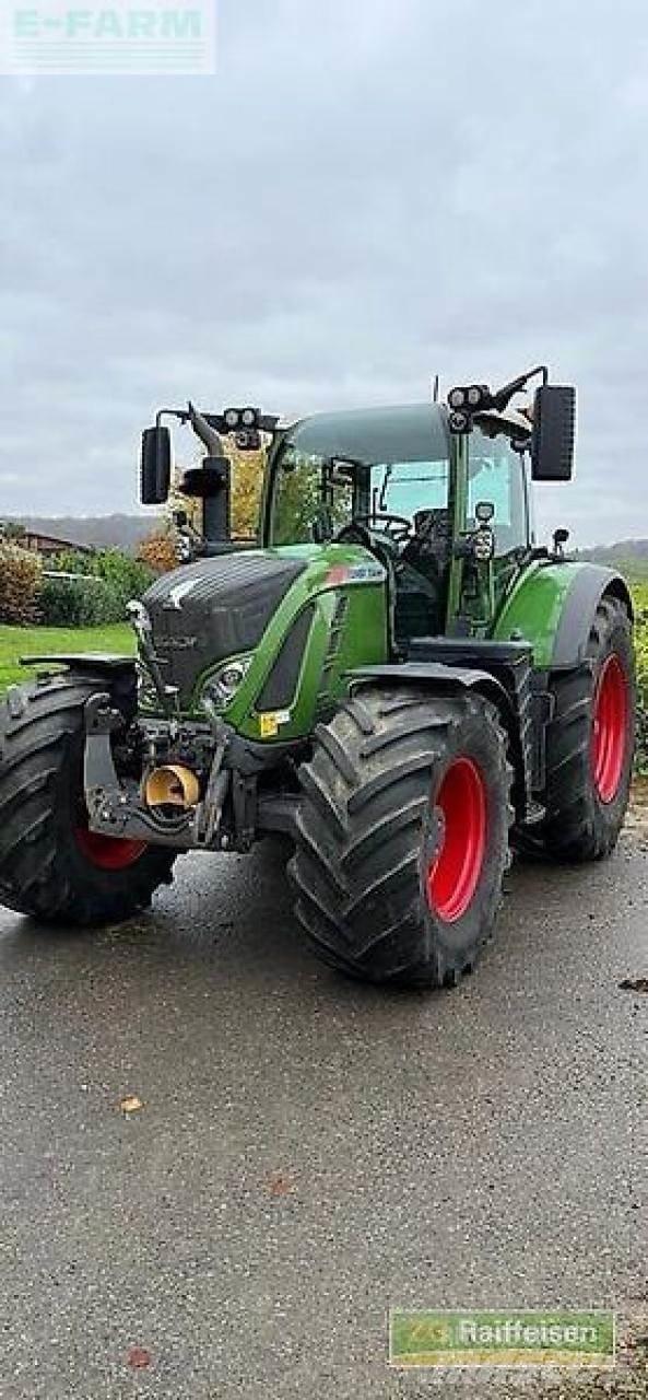 Fendt 724 vario Traktorok
