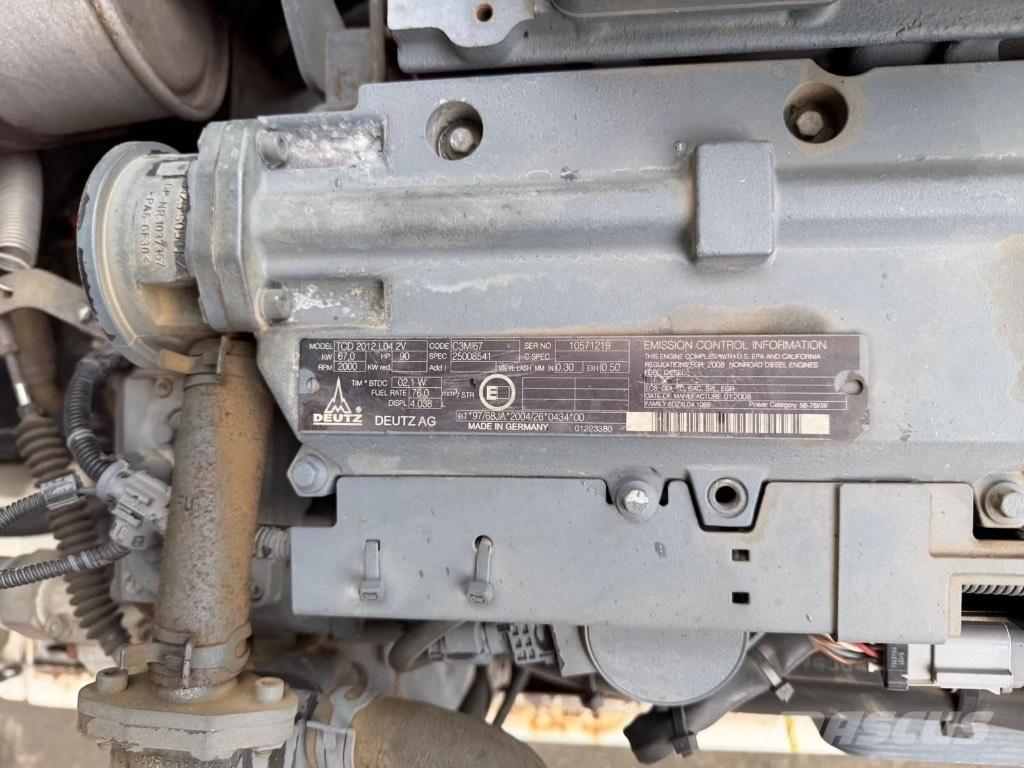 Terex TW 85 Gumikerekes kotrók