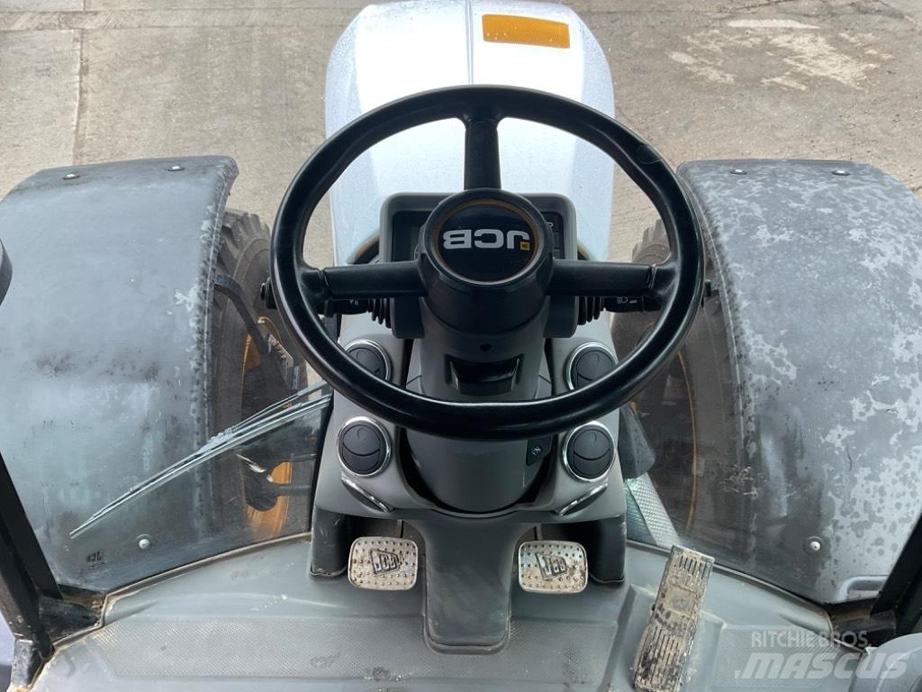 JCB Fastrac 4220 Traktorok