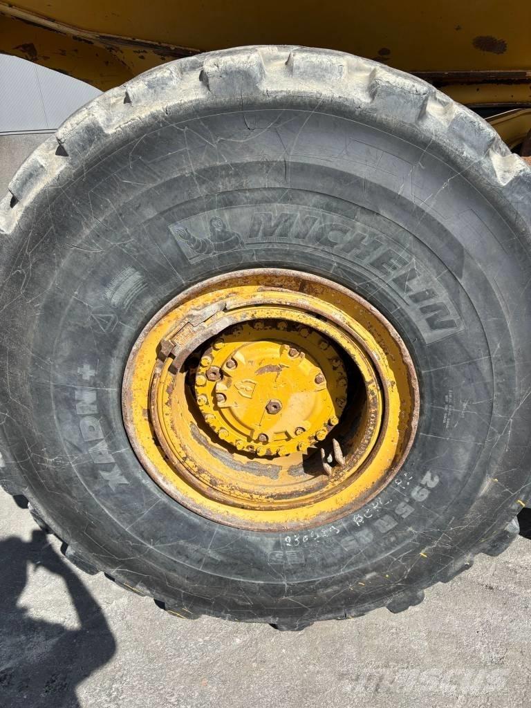 CAT 745 C Csuklósdömperek