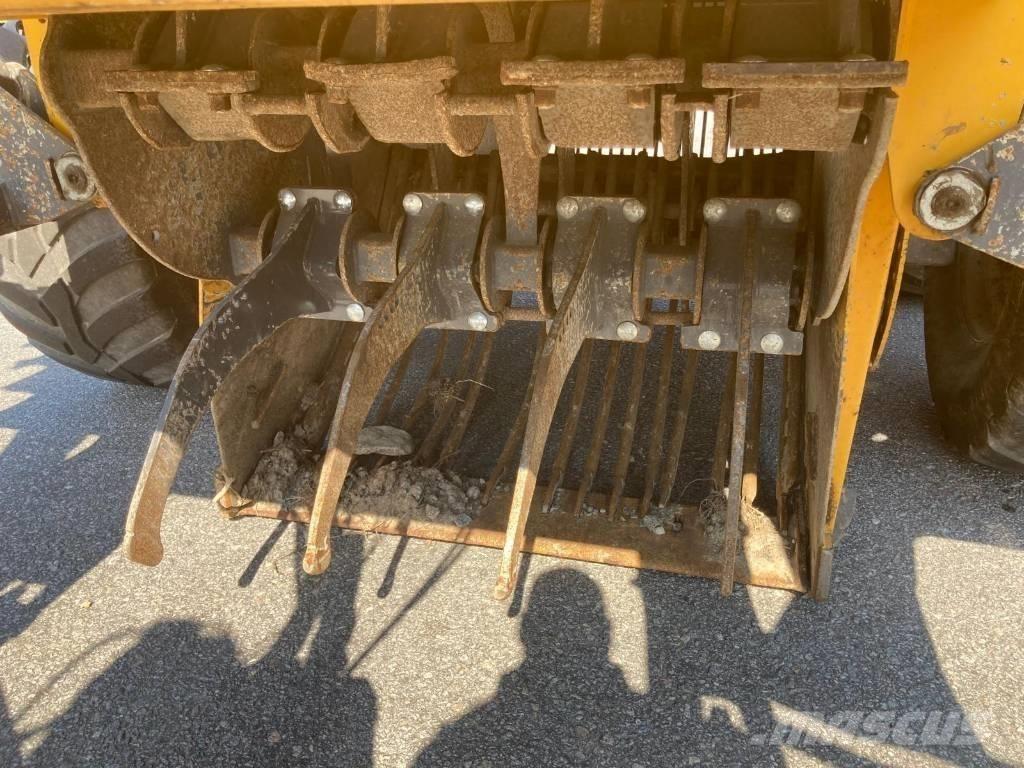 Elho Scorpio 710 Kőfelszedők