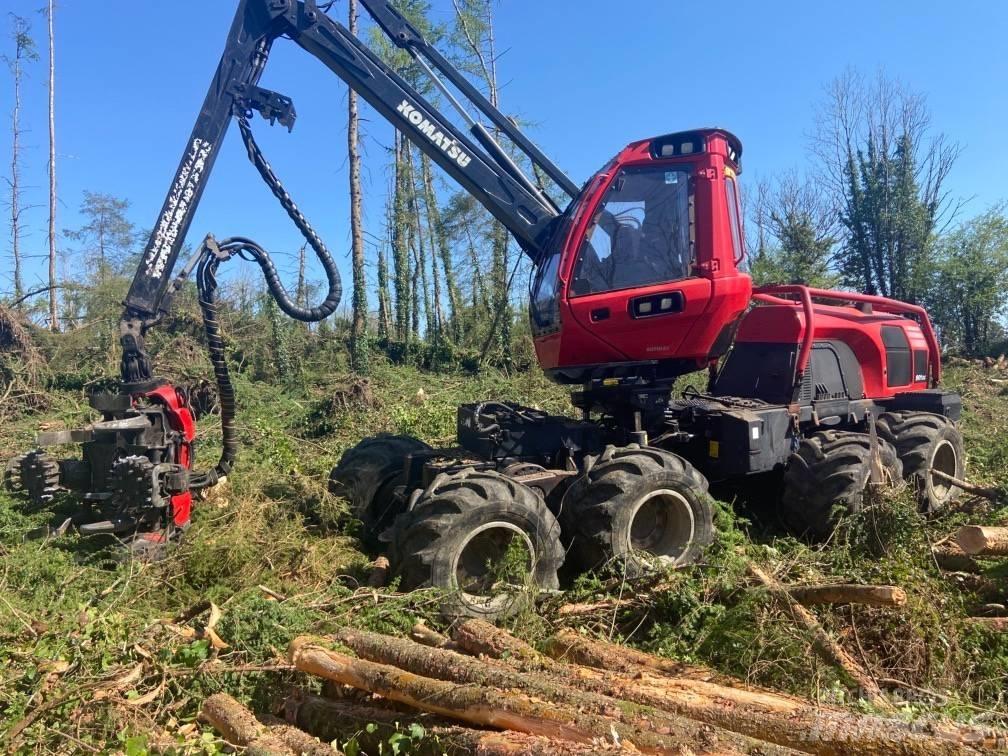 Komatsu 901XC Betakarítók