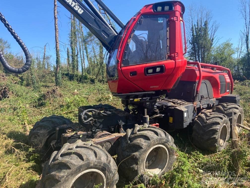 Komatsu 901XC Betakarítók