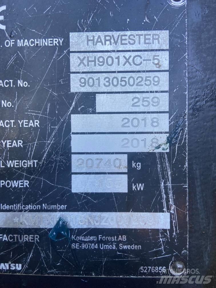 Komatsu 901XC Betakarítók