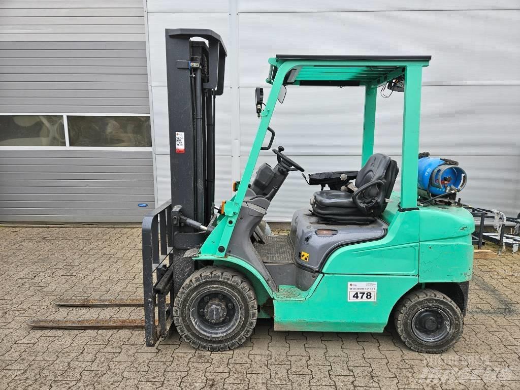Mitsubishi FG 25 Gázüzemű targoncák