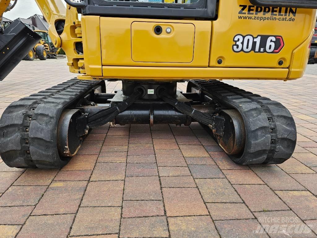 CAT 301.6 Mini kotrók < 7t