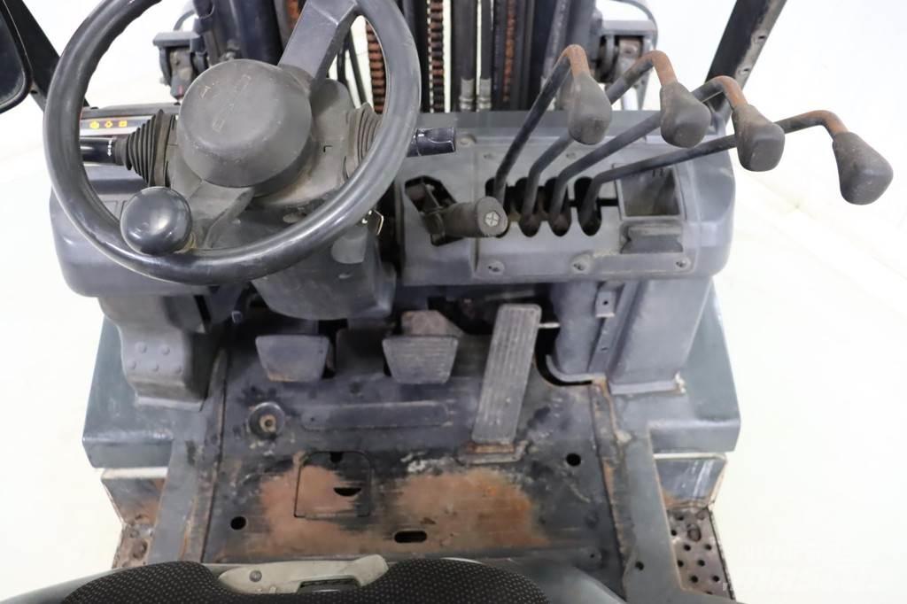 Nissan U1D2A20LQ Gázüzemű targoncák