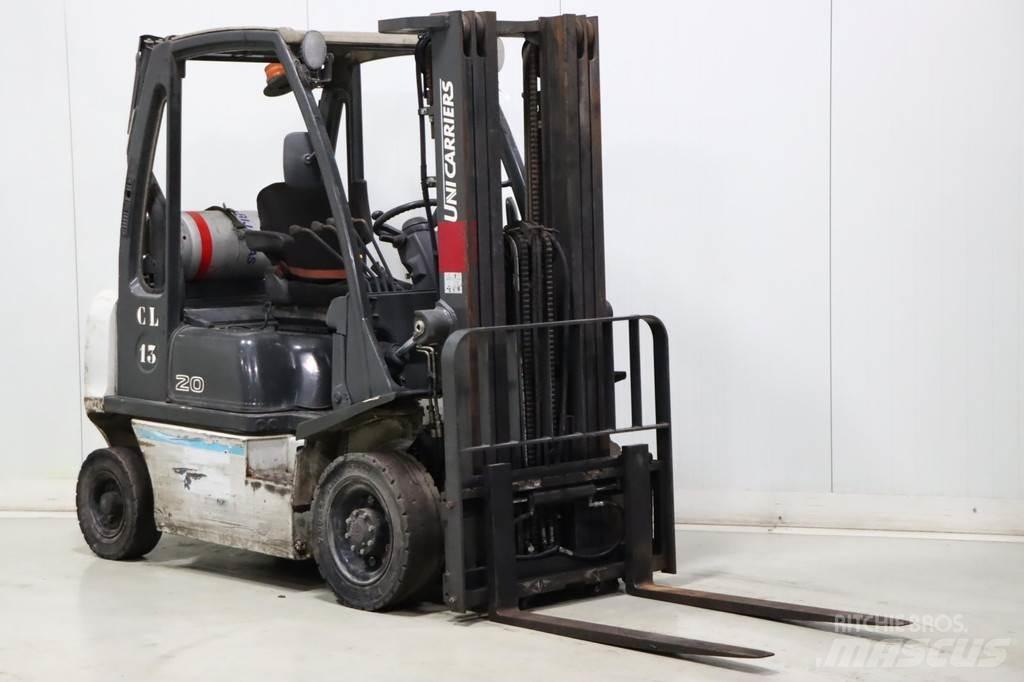 Nissan U1D2A20LQ Gázüzemű targoncák