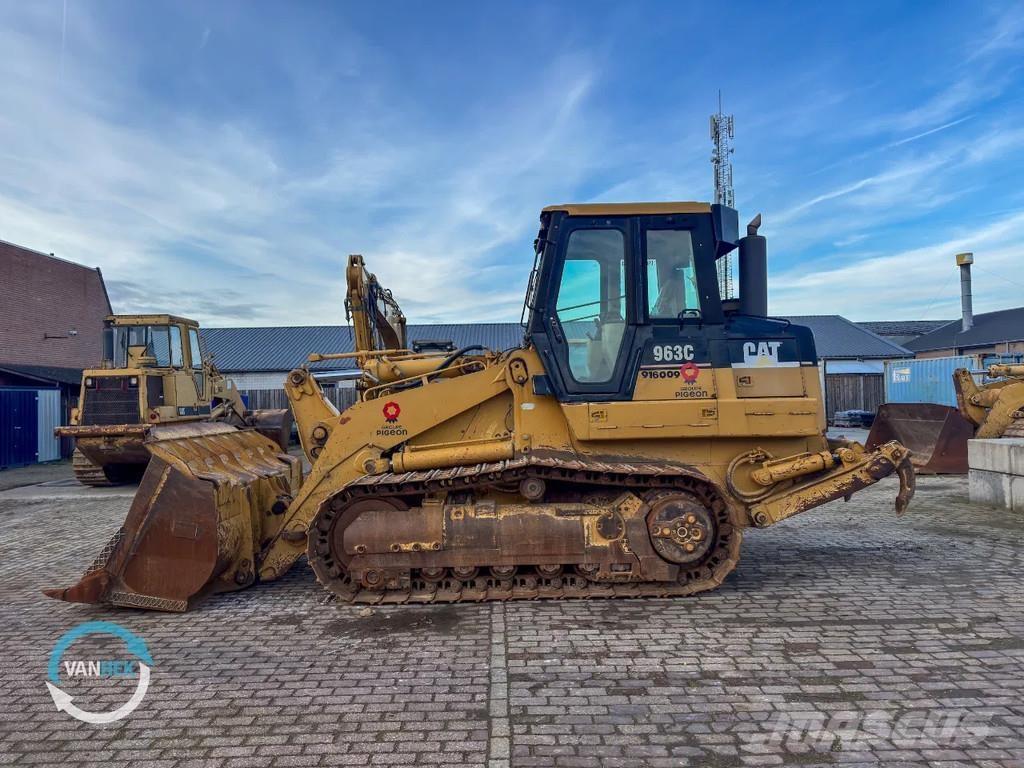CAT 963C Lánctalpas homlokrakodók