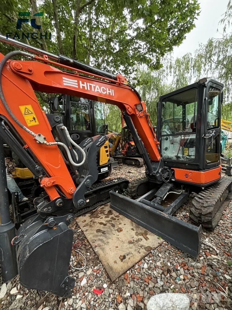 Hitachi ZX35 Lánctalpas kotrók
