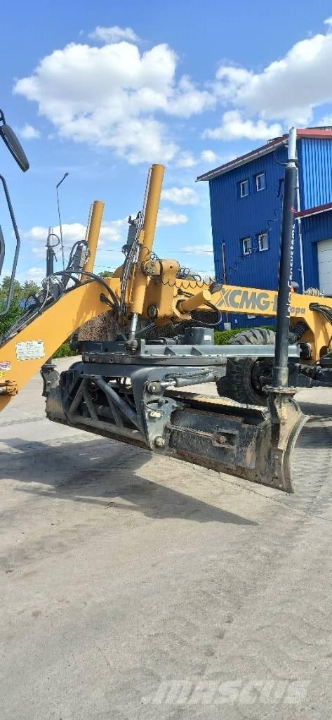 XCMG GR215A Gréderek