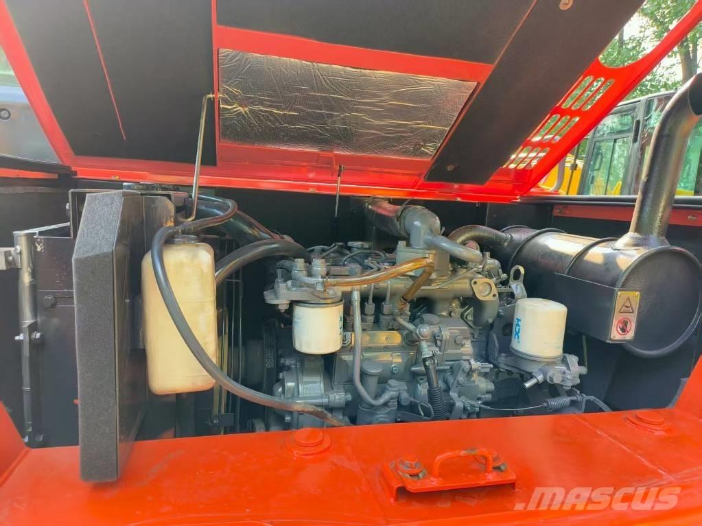 Hitachi ZX 70-5 Mini kotrók < 7t