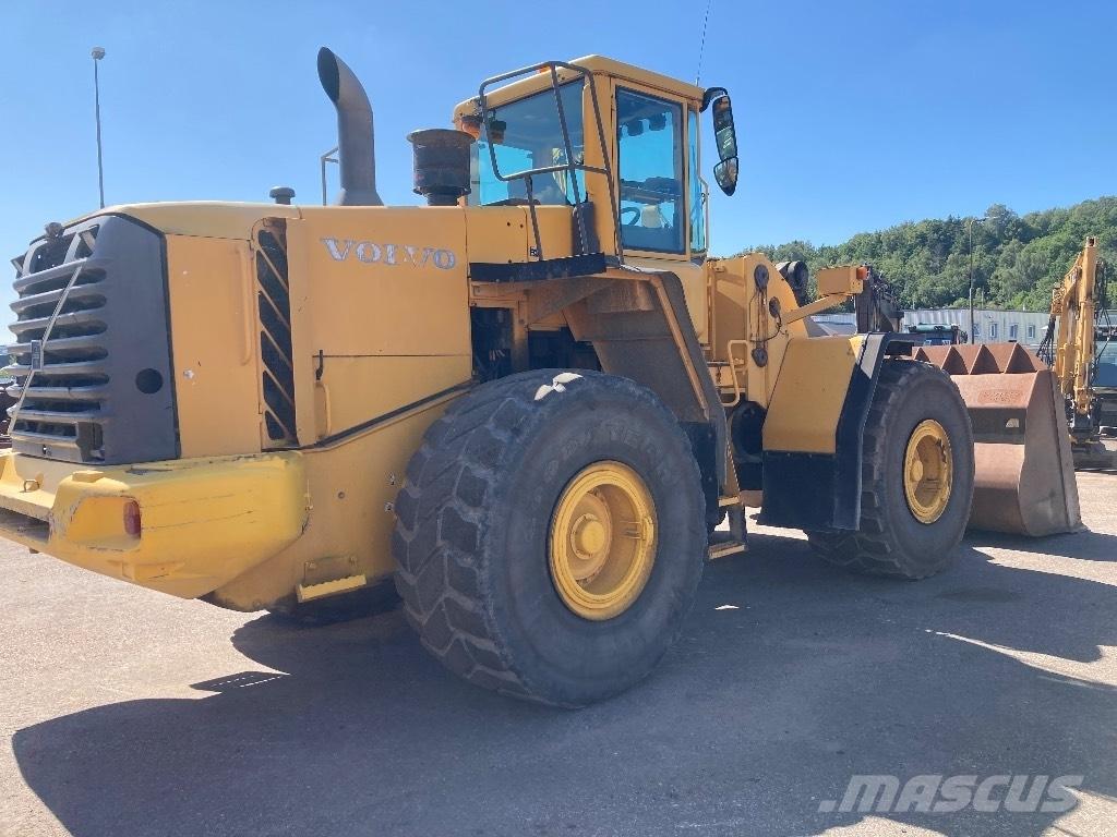 Volvo L 180 E Gumikerekes homlokrakodók