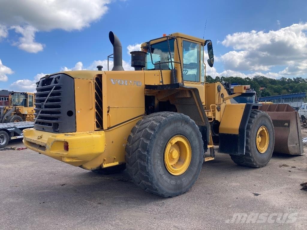 Volvo L 180 E Gumikerekes homlokrakodók
