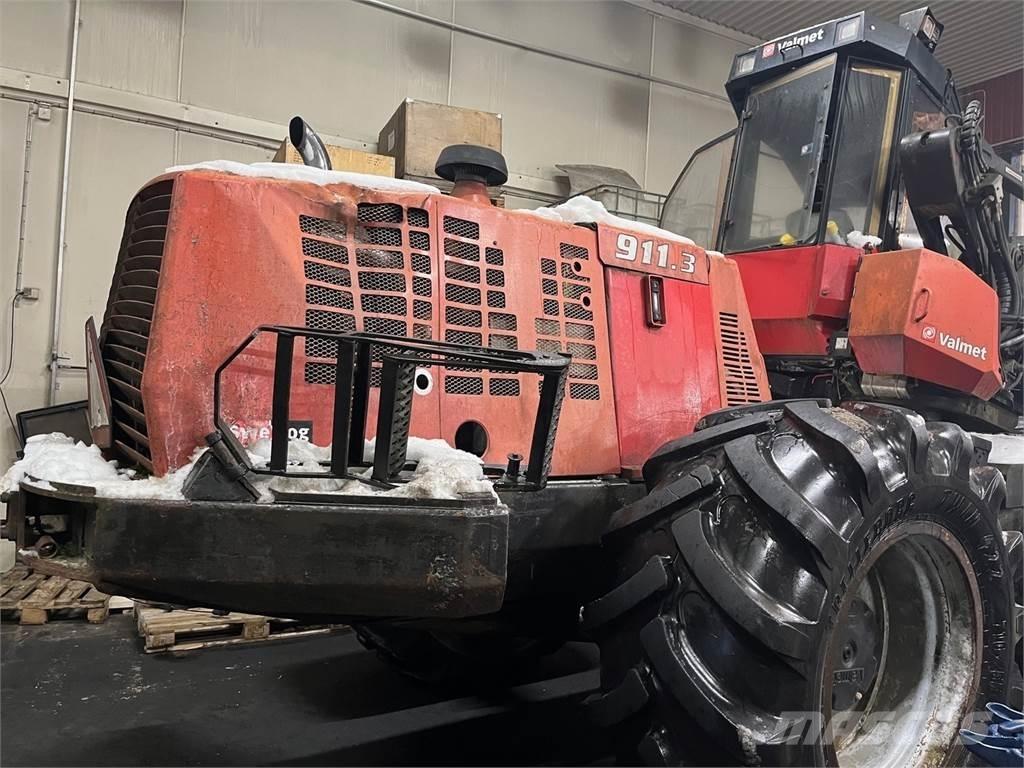 Valmet 911.3 Betakarítók