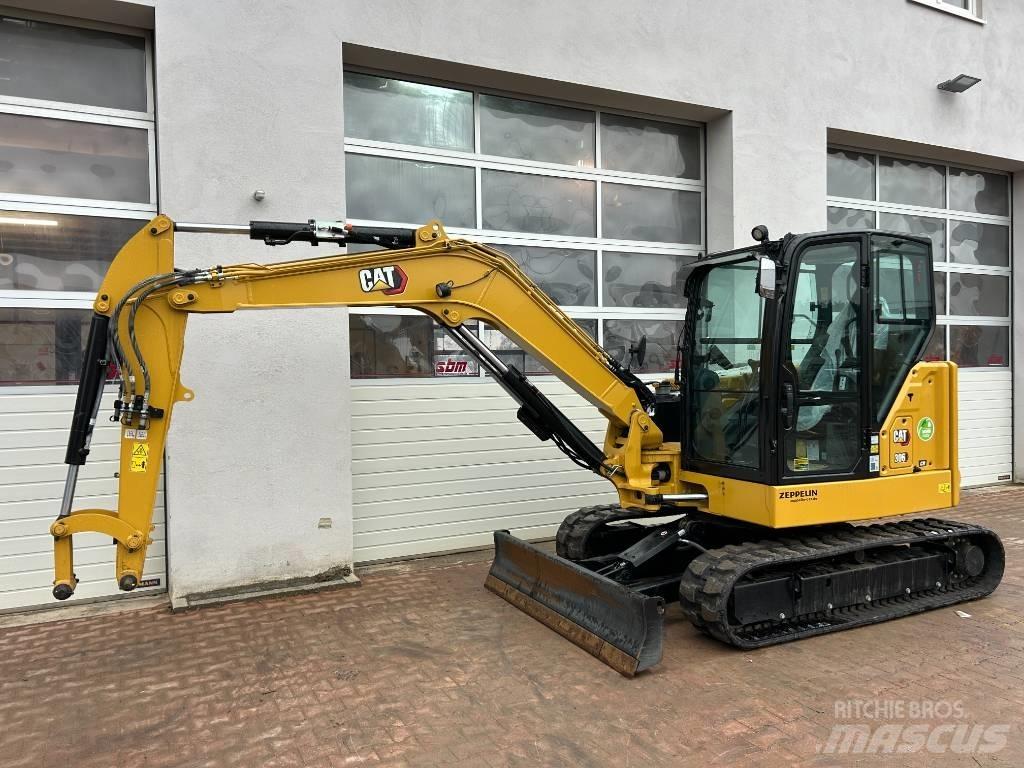 CAT 306 Mini kotrók < 7t