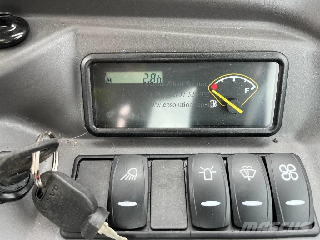 Volvo EC 27 D Mini kotrók < 7t