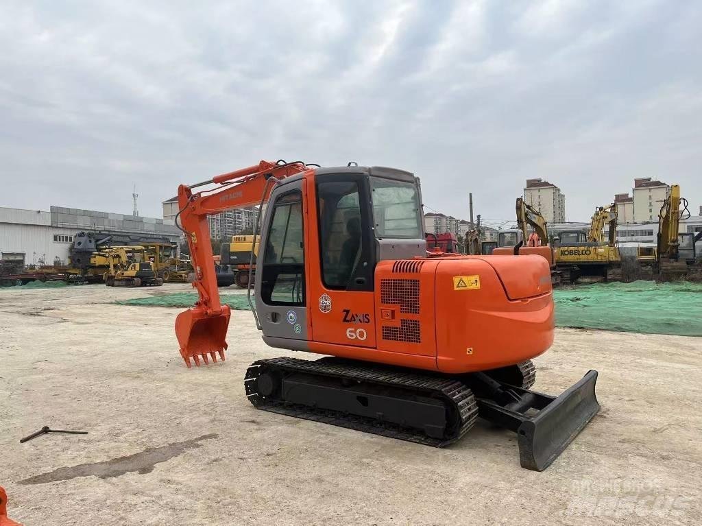 Hitachi ZX 60 Mini kotrók < 7t