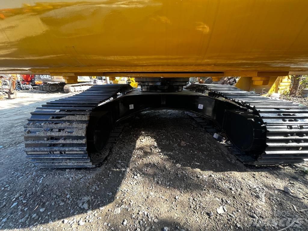 Komatsu PC 220-8 Lánctalpas kotrók