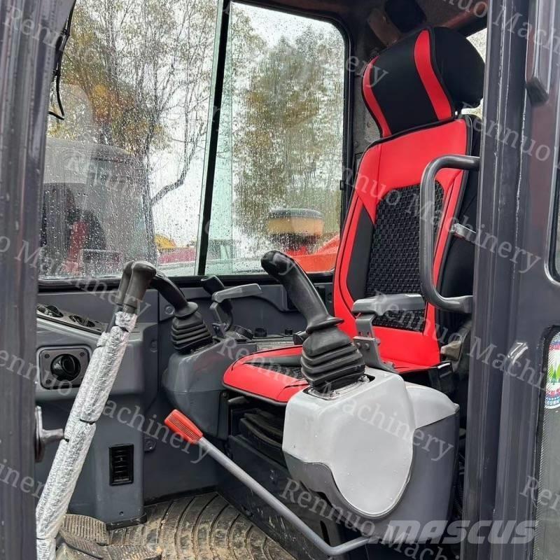 Kubota KX183 Mini kotrók < 7t