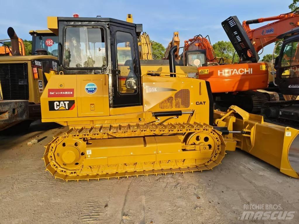 CAT D 5 K lánctalpas dózerek